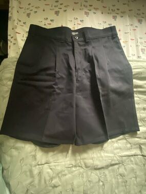 Denver Hayes Black Pleated Bermuda Shorts